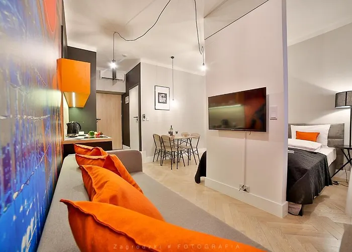 Saint Thomas Corner - By Upstairs Krakow