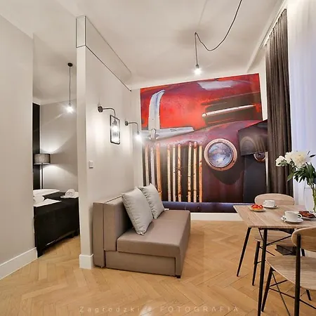 Saint Thomas Corner - By Upstairs 2* Krakau