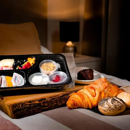 Saint Thomas Corner - By Upstairs Apartahotel 3*