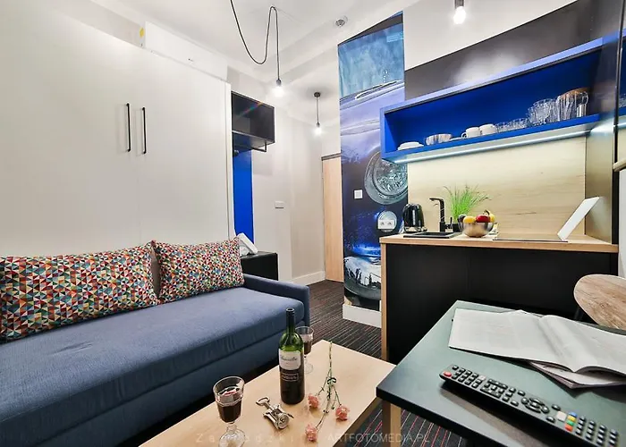 Saint Thomas Corner - By Upstairs Krakow