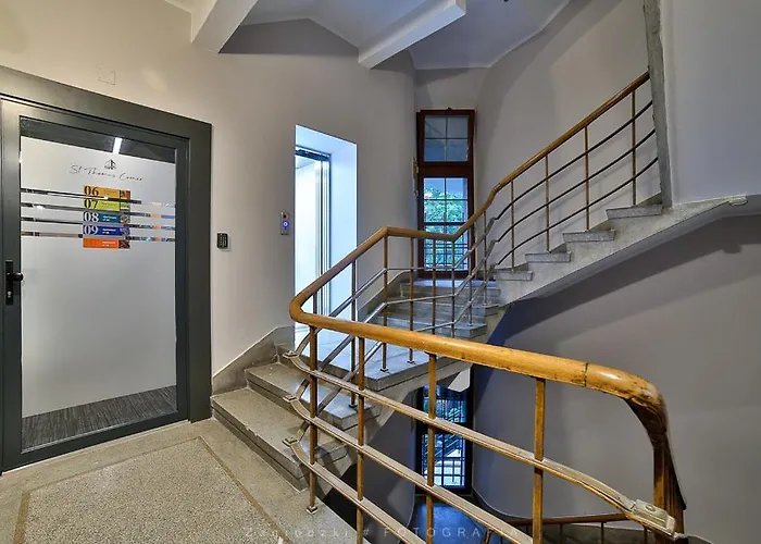 Saint Thomas Corner - By Upstairs Apart Otel