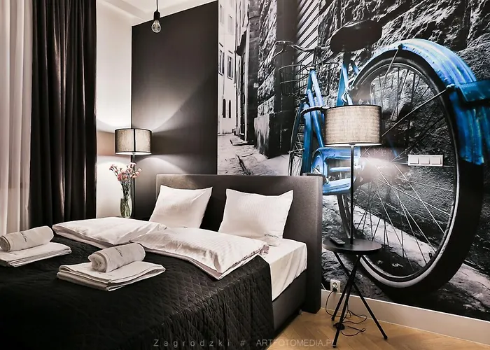 Saint Thomas Corner - By Upstairs Apart Otel Krakow