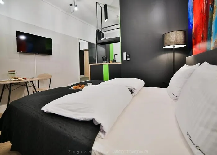 Saint Thomas Corner - By Upstairs 3*