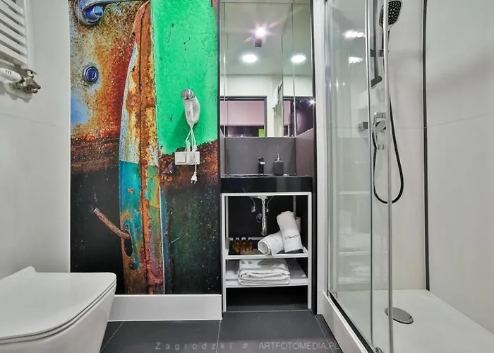 Saint Thomas Corner - By Upstairs 3*